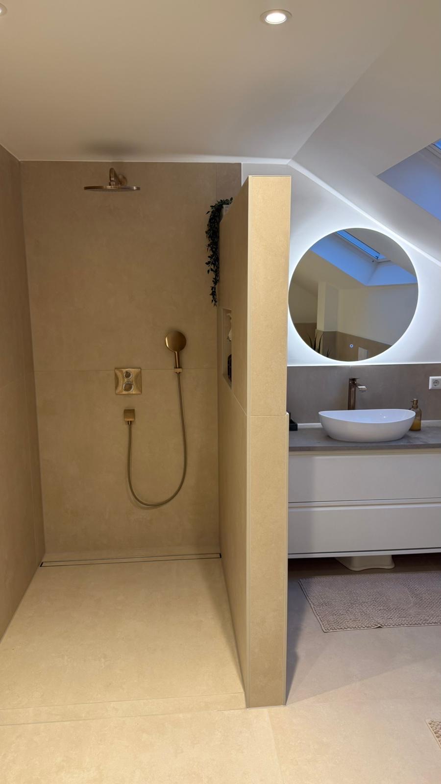 Badezimmer nach der Sanierung