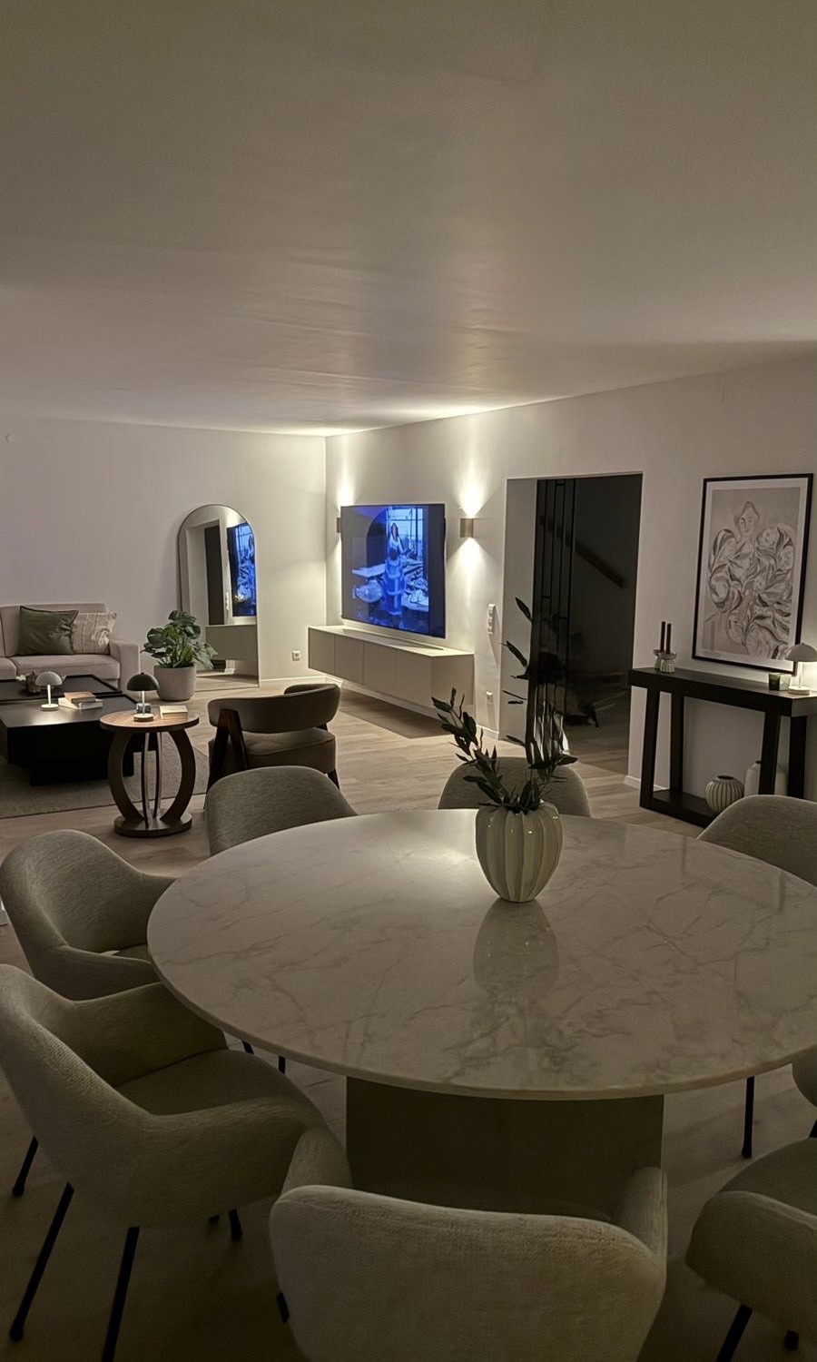 Wohnzimmer nach der Sanierung
